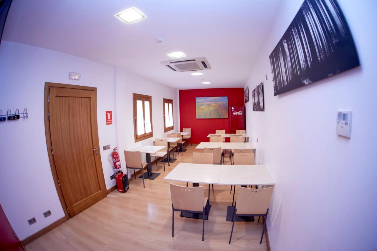 Hotel Casa Azcona Zizur Mayor ภายนอก รูปภาพ