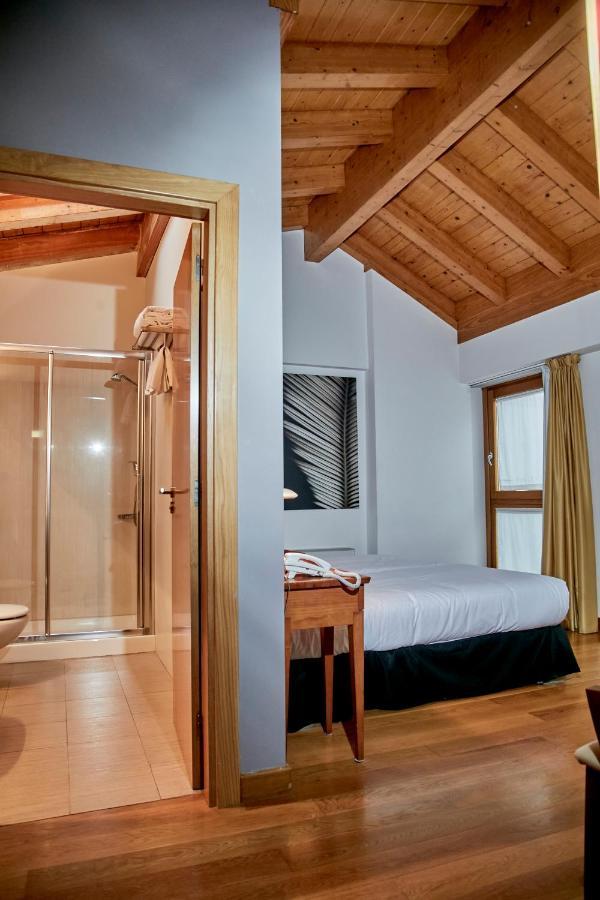 Hotel Casa Azcona Zizur Mayor ภายนอก รูปภาพ