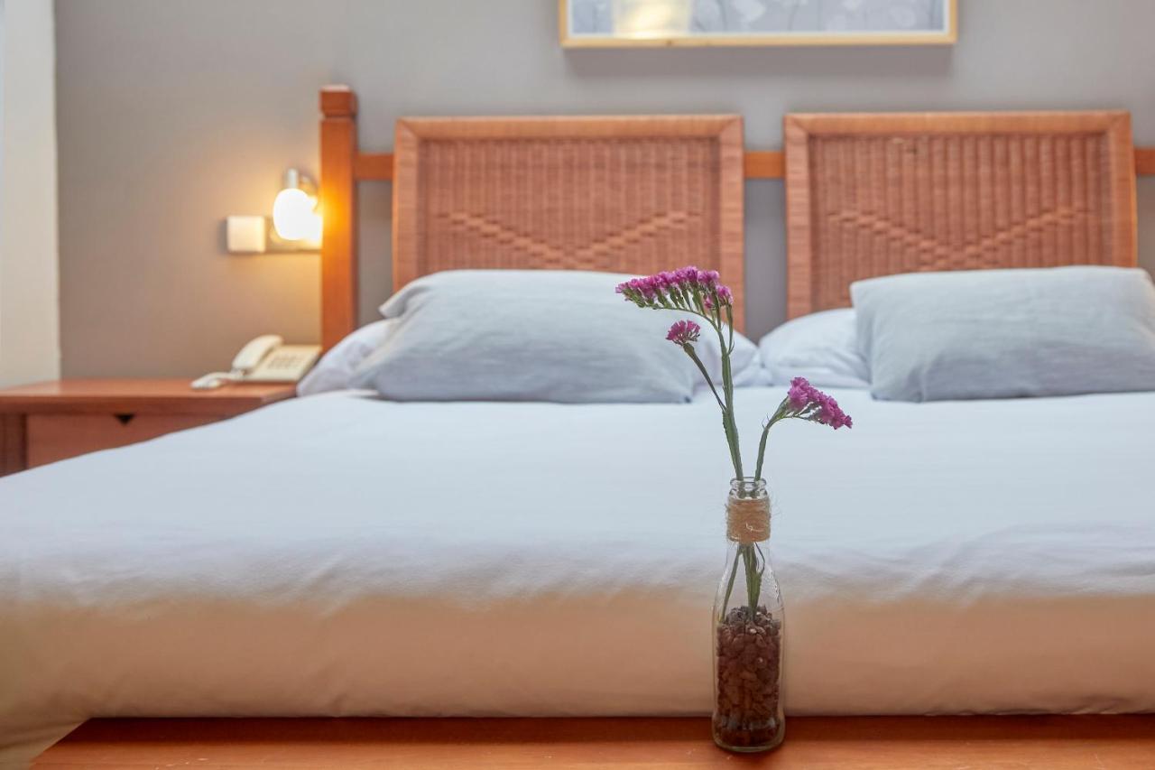 Hotel Casa Azcona Zizur Mayor ภายนอก รูปภาพ