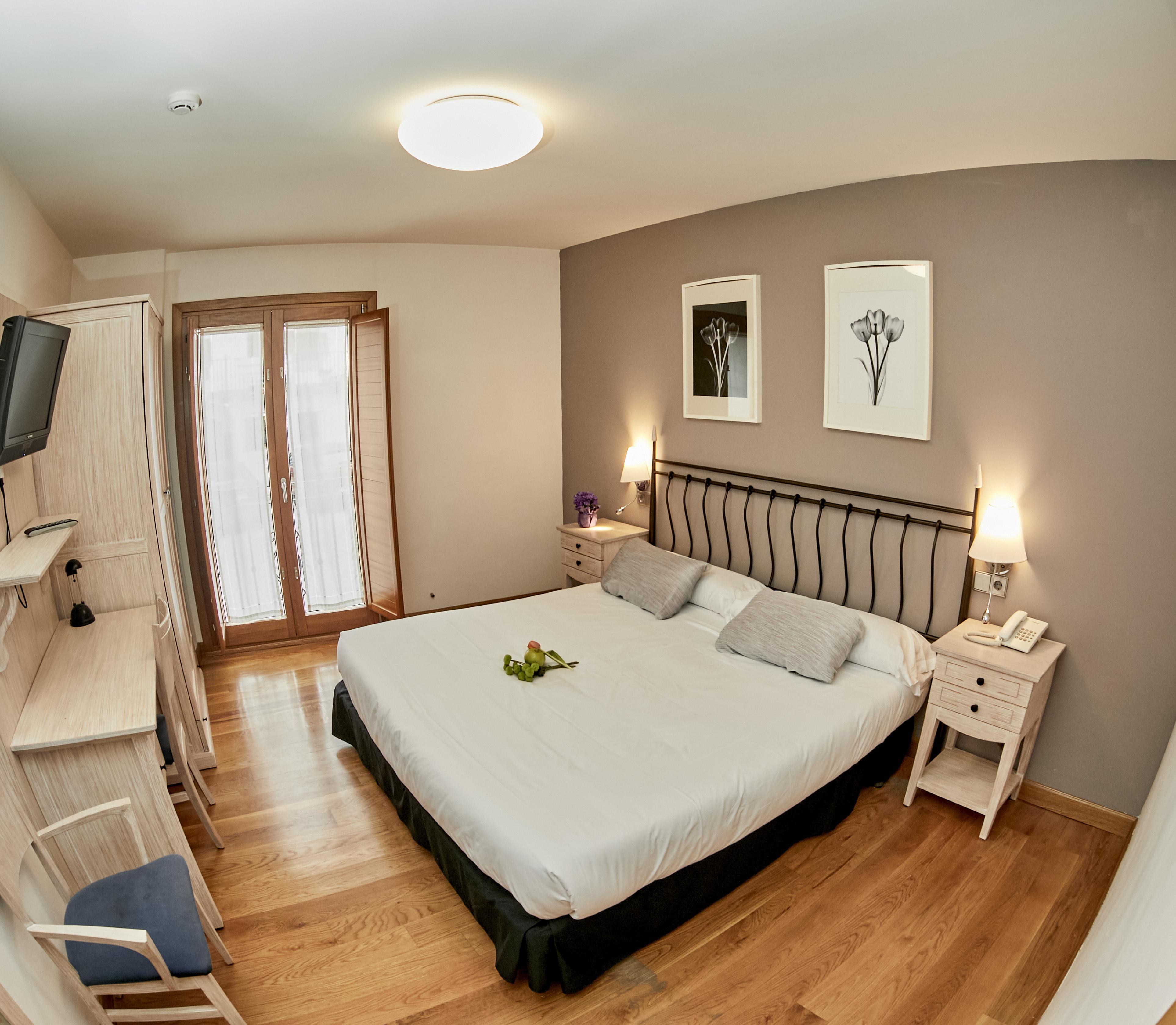 Hotel Casa Azcona Zizur Mayor ภายนอก รูปภาพ
